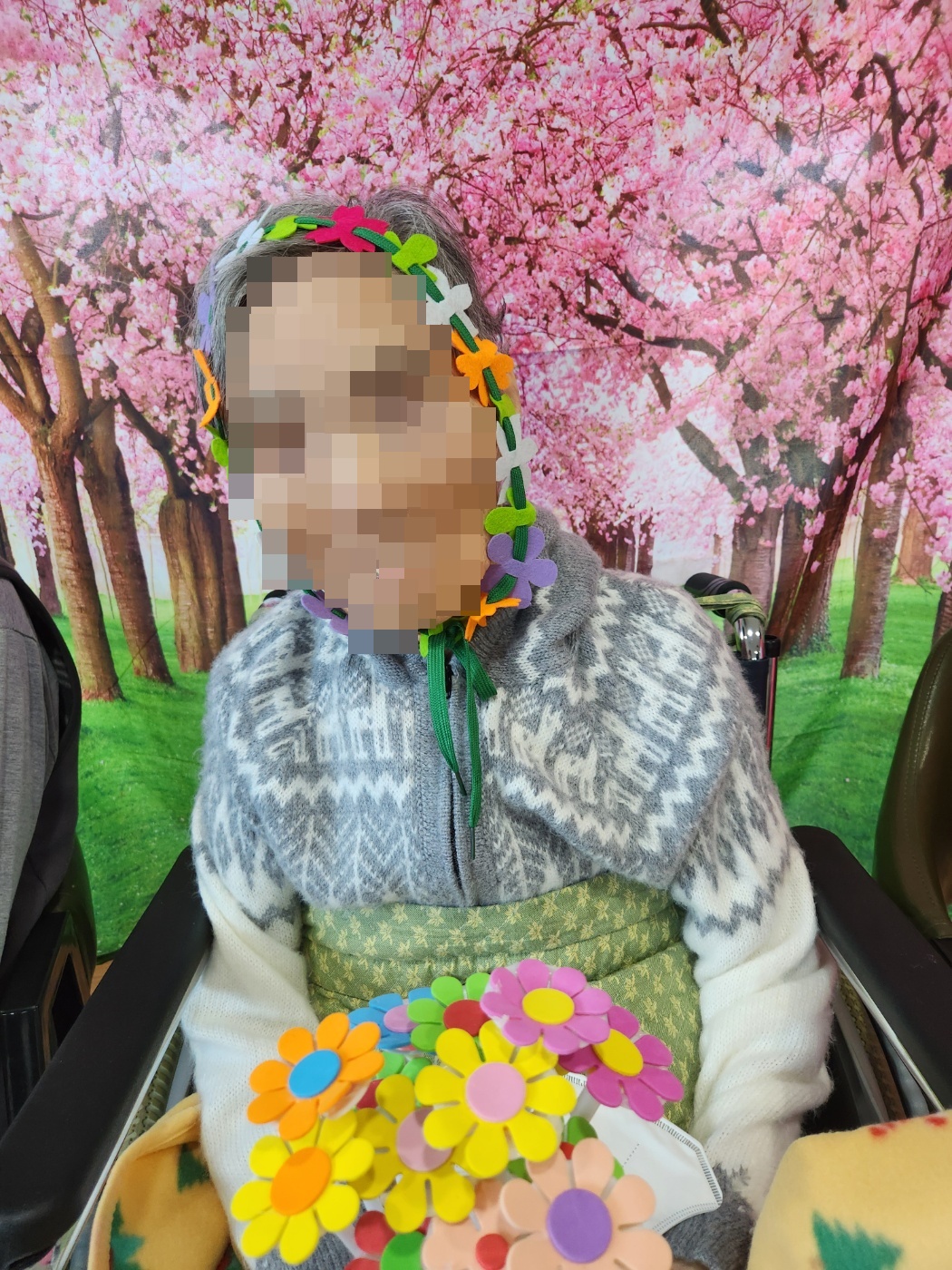 2025.04.09 요양원에도 봄이왔어요!-실버뮤직- [첨부 이미지7]