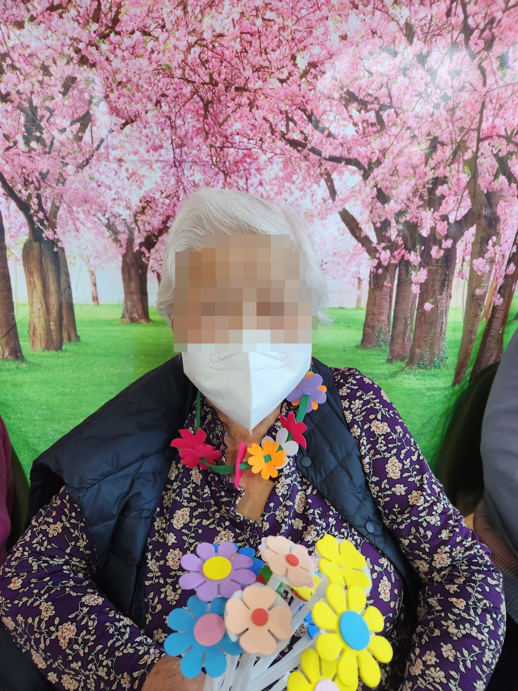 2025.04.09 요양원에도 봄이왔어요!-실버뮤직- [첨부 이미지16]