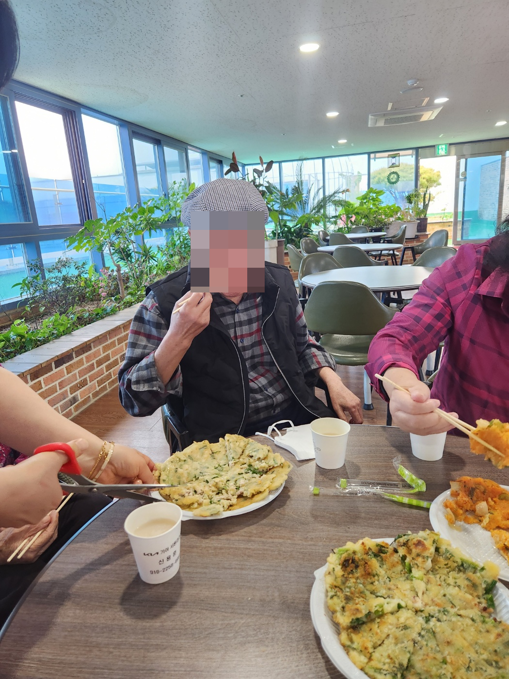 2025.04.22 "비 오는 날, 나비파전" [첨부 이미지8]