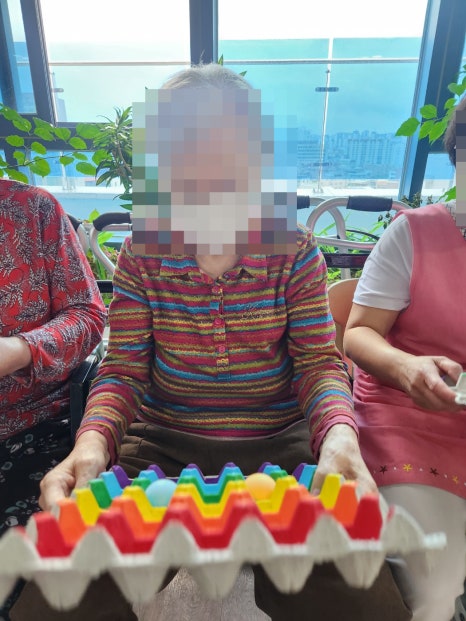 2025.05.15 " 알록달록 탁구공 놀이 " [첨부 이미지11]