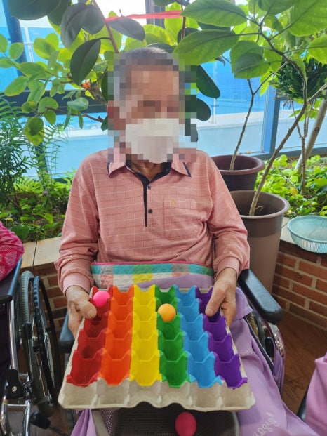 2025.05.15 " 알록달록 탁구공 놀이 " [첨부 이미지16]