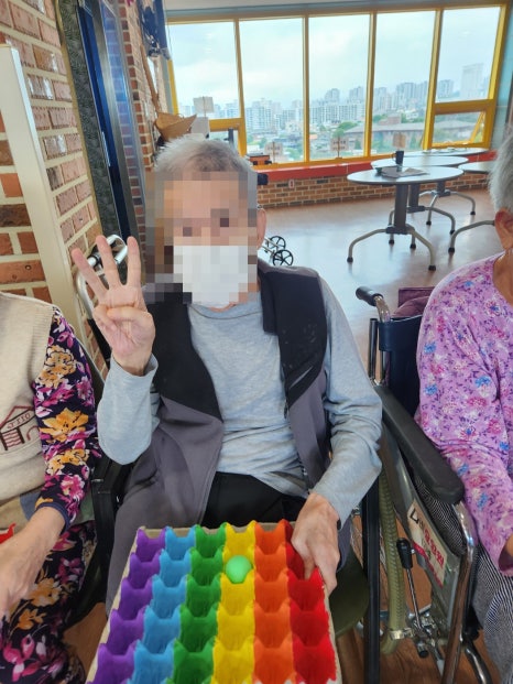 2025.05.15 " 알록달록 탁구공 놀이 " [첨부 이미지17]