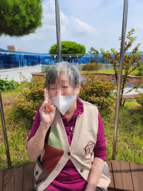 2025.06.17 “온실정원 산책으로 활기찬 하루! 자연 속 건강 챙기기” [첨부 이미지12]